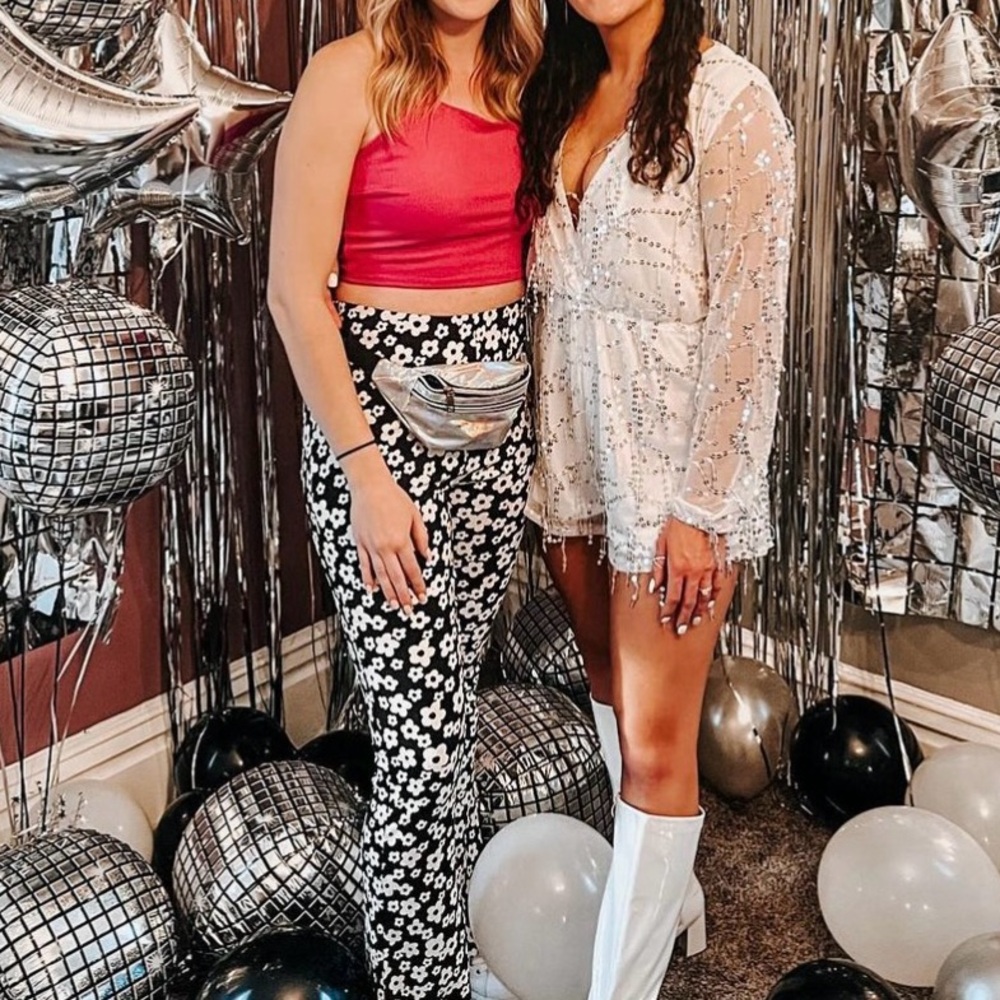 Women’s flower flare pants